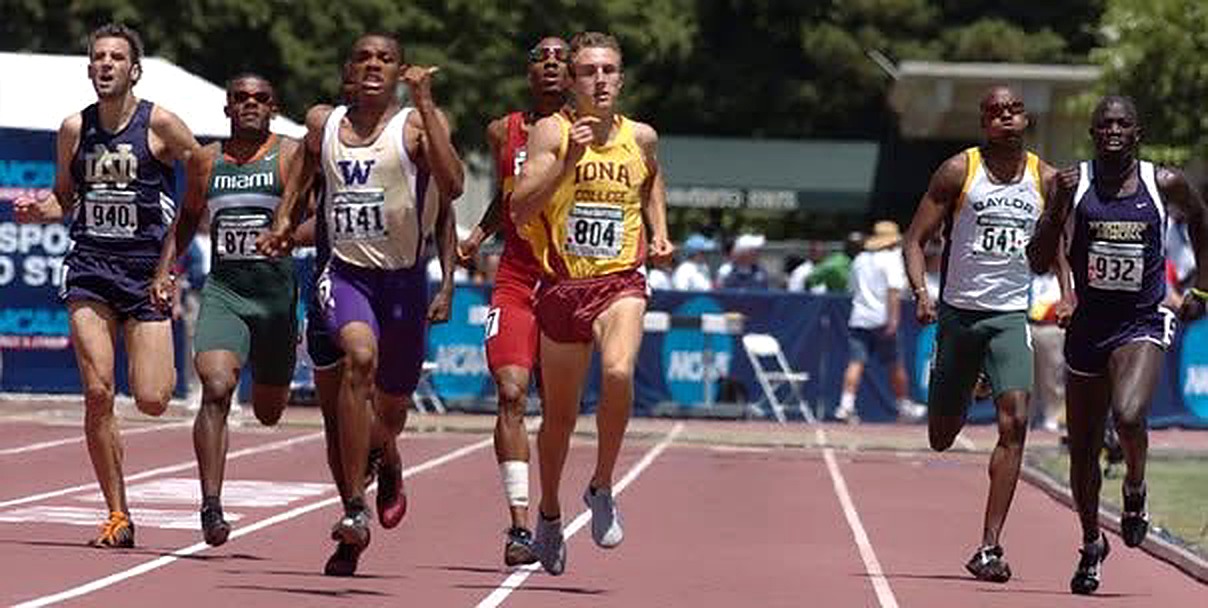 Tim Bayley racing in an Iona jersey